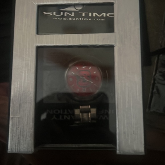 Nc state Watch - Picture 3 of 3
